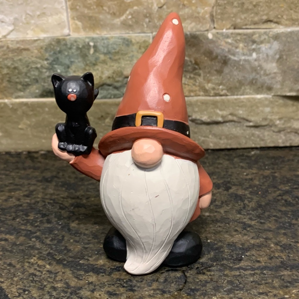 BLOSSOM BUCKET | Halloween Theme Resin Gnome